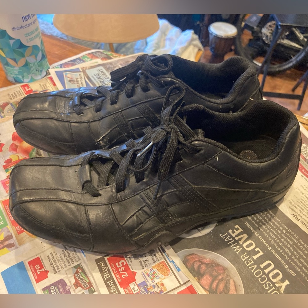 Sketchers black mom slip work shoe